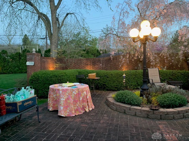 3432 Westbury Road Kettering, OH 45429 - Photo 69 of 74 Patio in summer