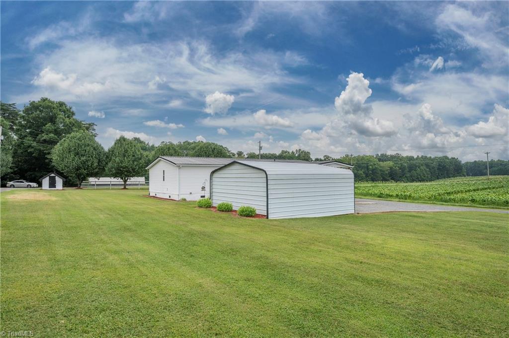410 Pilot Church Road Pinnacle, NC 27043 - Photo 18 of 19