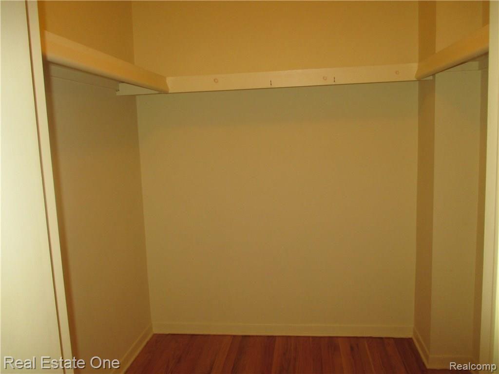 17384 Westover Road Southfield, MI 48075 - Photo 36 of 50 IMG_1165.JPG