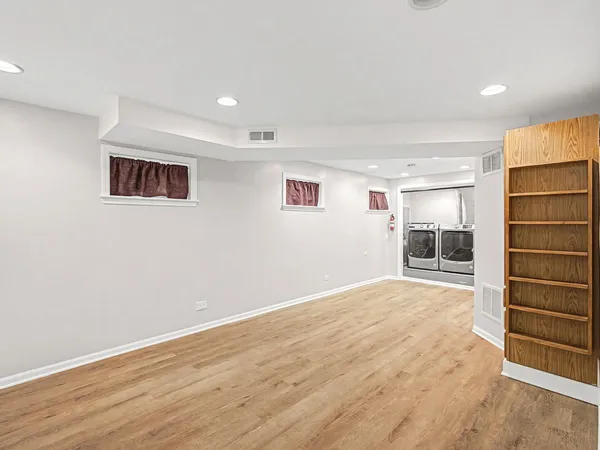 $3,150 | 8621 Natchez Avenue, Burbank, IL 60459