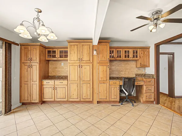 $3,150 | 8621 Natchez Avenue, Burbank, IL 60459