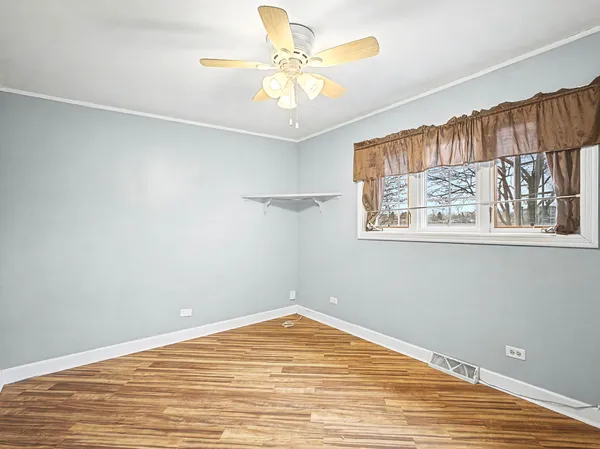 $3,150 | 8621 Natchez Avenue, Burbank, IL 60459