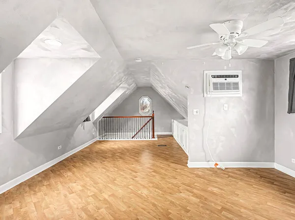 $3,150 | 8621 Natchez Avenue, Burbank, IL 60459