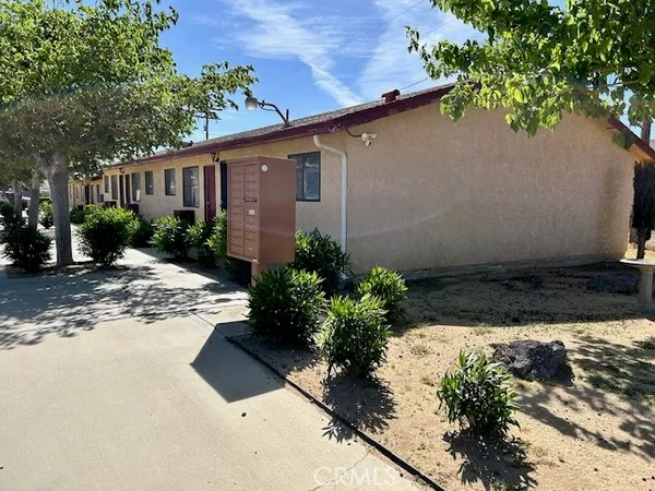 $1,950,000 | 15430-15436 Myer Road, Mojave, CA 93501