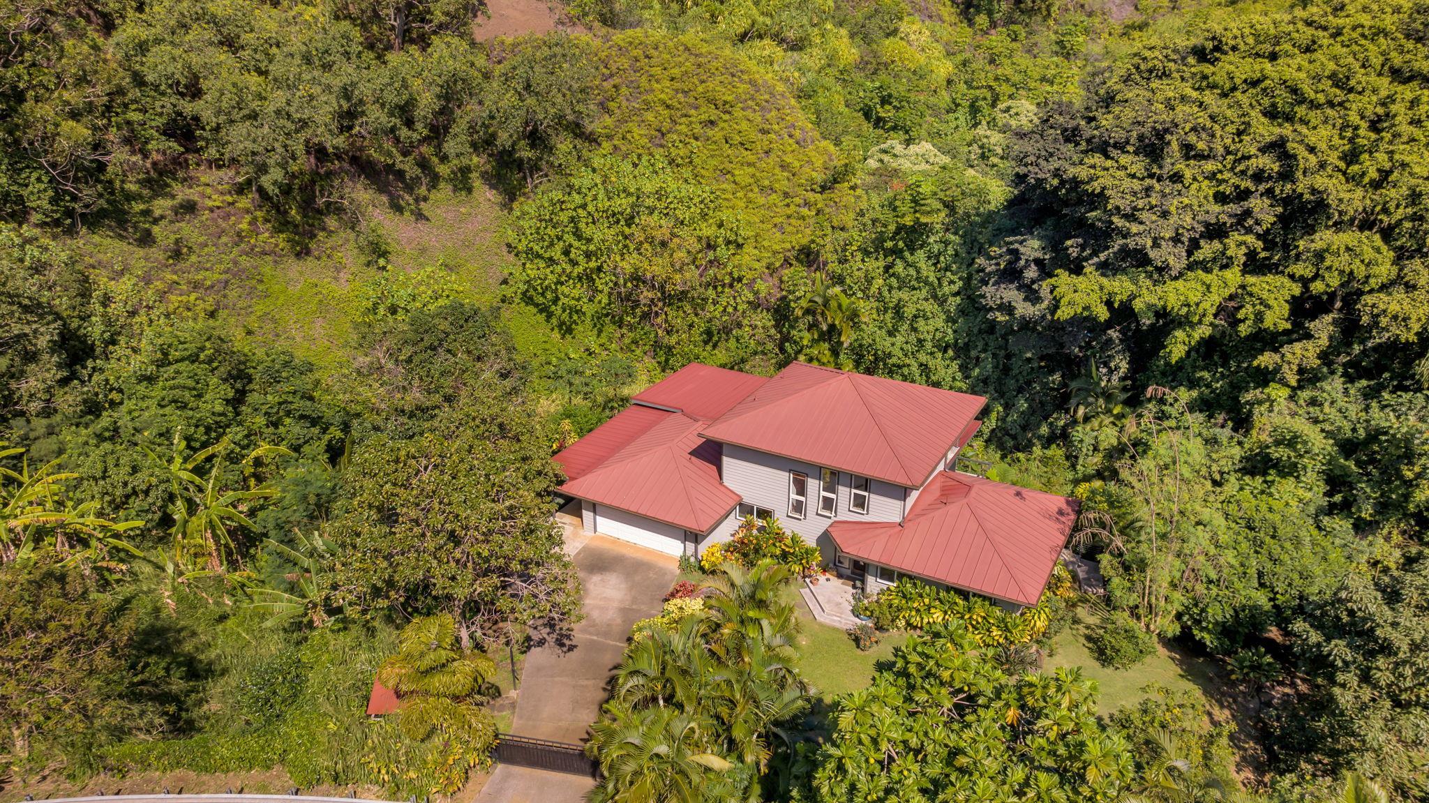 Undisclosed Address Haiku, HI 96708 - Photo 40 of 42 an outdoor space with seating area