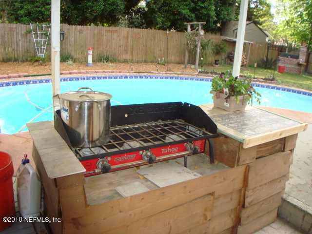 1472 Birmingham Road South Jacksonville, FL 32207 - Photo 12 of 25 STOVE