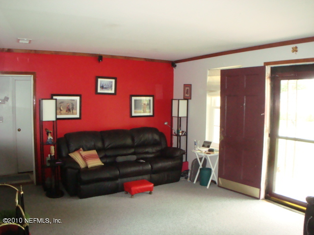 1472 Birmingham Road South Jacksonville, FL 32207 - Photo 16 of 25 LIVING ROOM