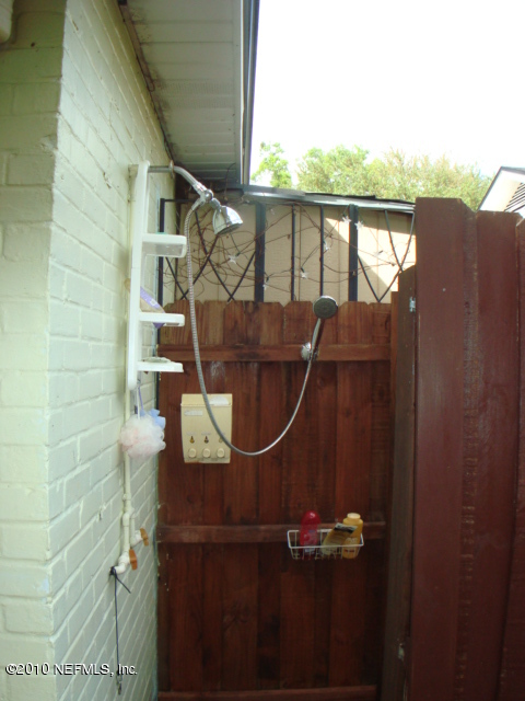 1472 Birmingham Road South Jacksonville, FL 32207 - Photo 9 of 25 OUTSIDE SHOWER