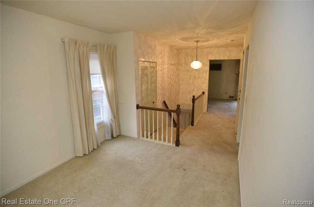 31207 Hoover Road Warren, MI 48093 - Photo 15 of 32