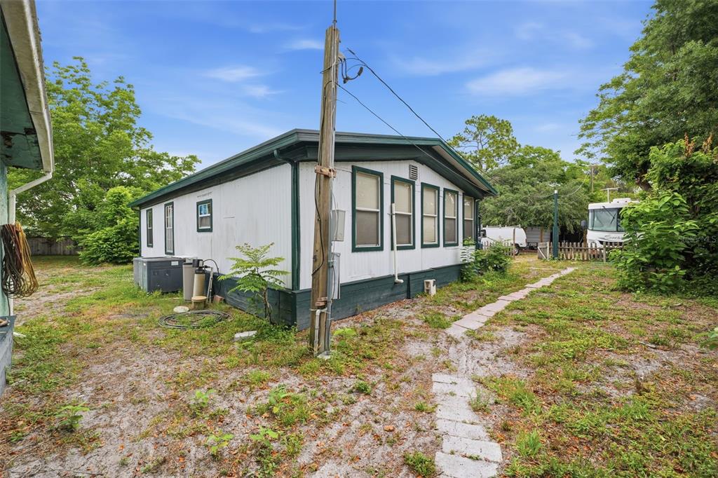 11129 Pine Tree Lane Port Richey, FL 34668 - Photo 23 of 44