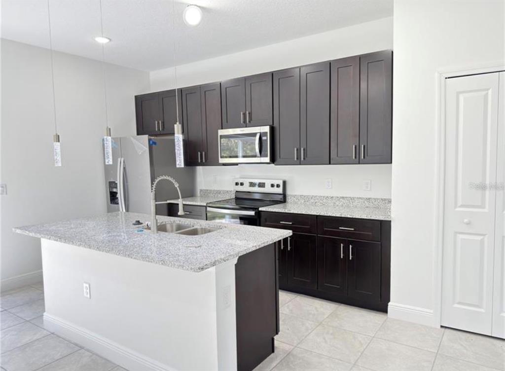 2709 Southwest 155th Lane Ocala, FL 34473 - Photo 9 of 28