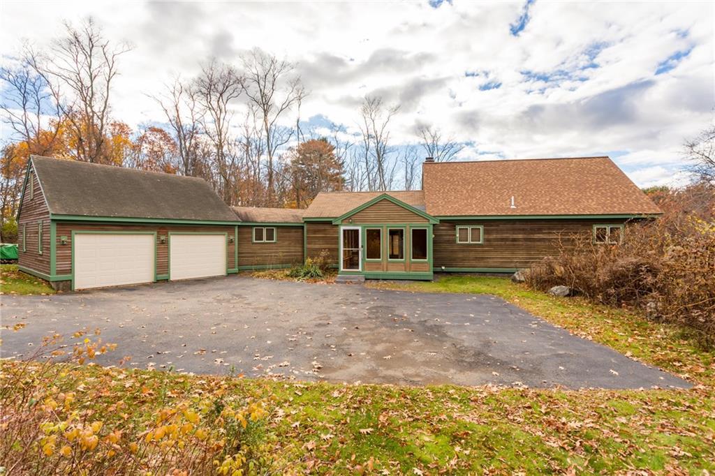 16 Litchfield Road Kittery, ME 03904 - Photo 1 of 33 Photo