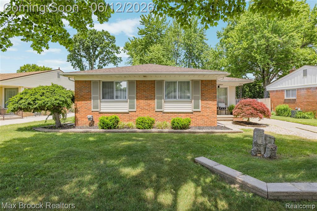 1918 Massoit Road Royal Oak, MI 48073 - Photo 33 of 36