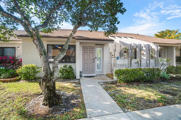 $380,000 | 7906 Northwest 10th Street, Unit 7906, Plantation, FL 33322