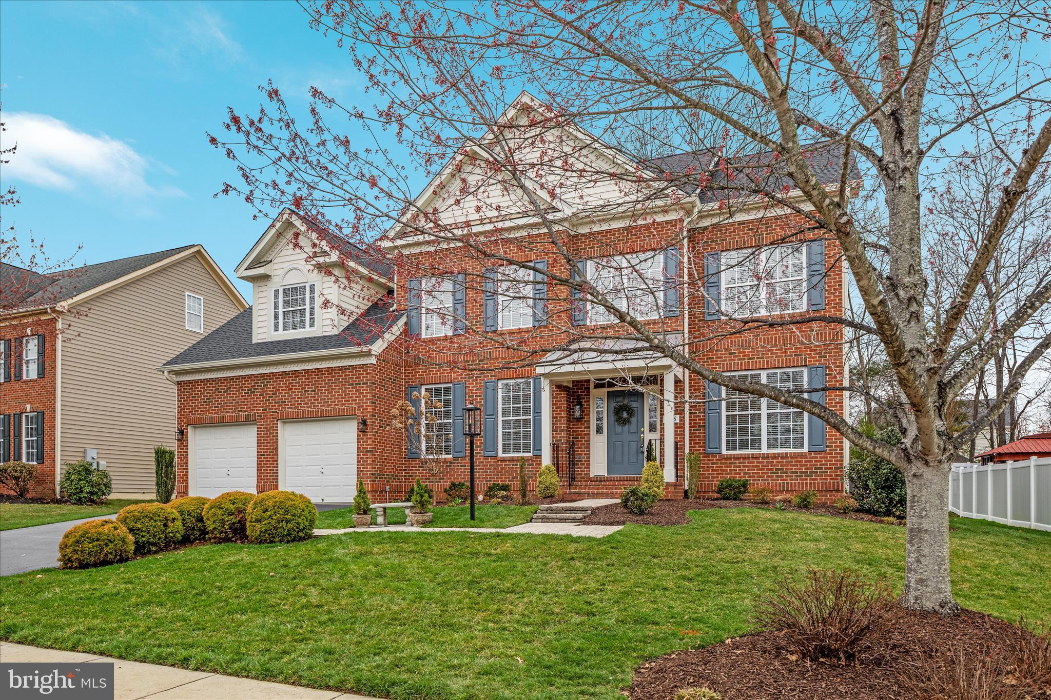10116 Middlebrooks Terrace Nokesville, VA 20181 - Photo 3 of 78 front view of a house with a yard