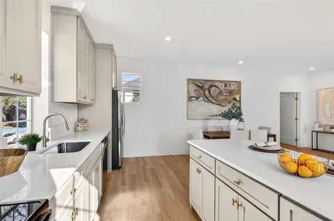 $2,750,000 | 435 West 9th Street, Dallas, TX 75208