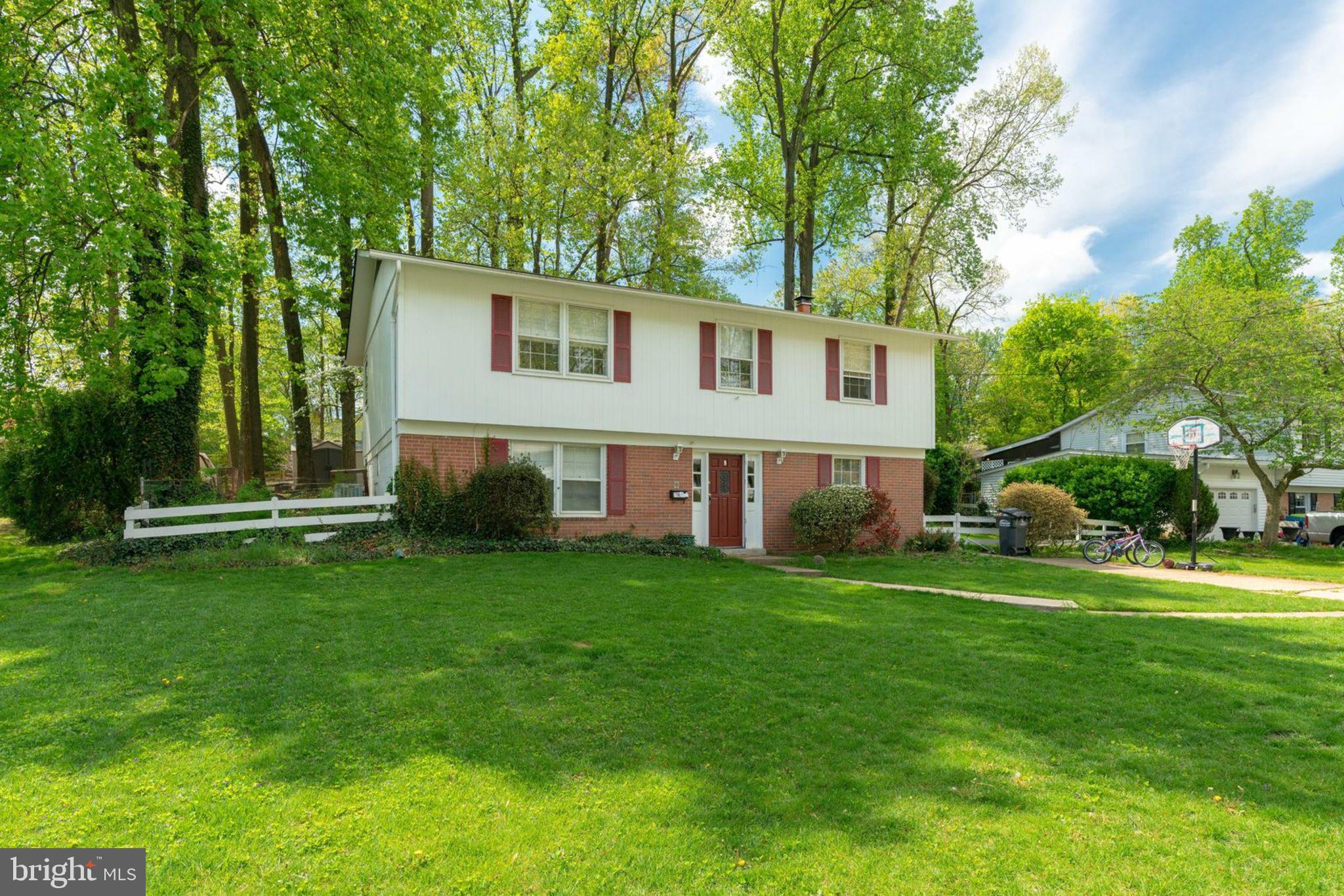 8203 Blairton Road Springfield, VA 22152 - Photo 3 of 30 Gallery Image 3