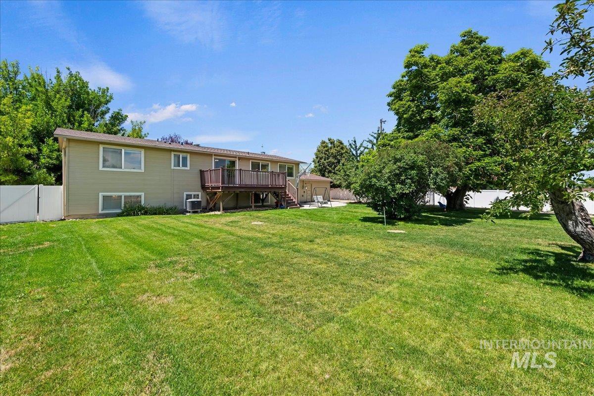 25150 Geri Lane Caldwell, ID 83607 - Photo 34 of 40