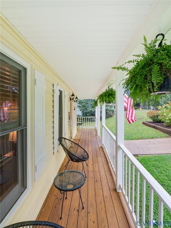 12325 Logan Trace Road Midlothian, VA 23114 - Photo 3 of 40 Gallery Image 3