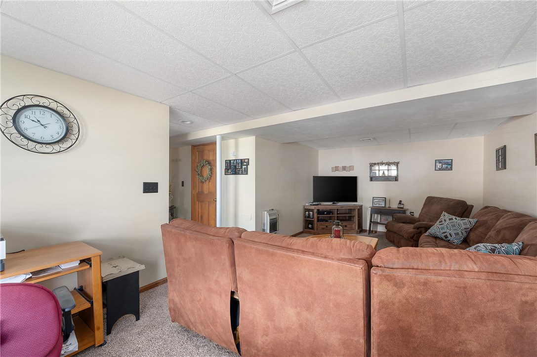 61 Breault Avenue Woonsocket, RI 02895 - Photo 19 of 33 FAMILY ROOM VIEW #2