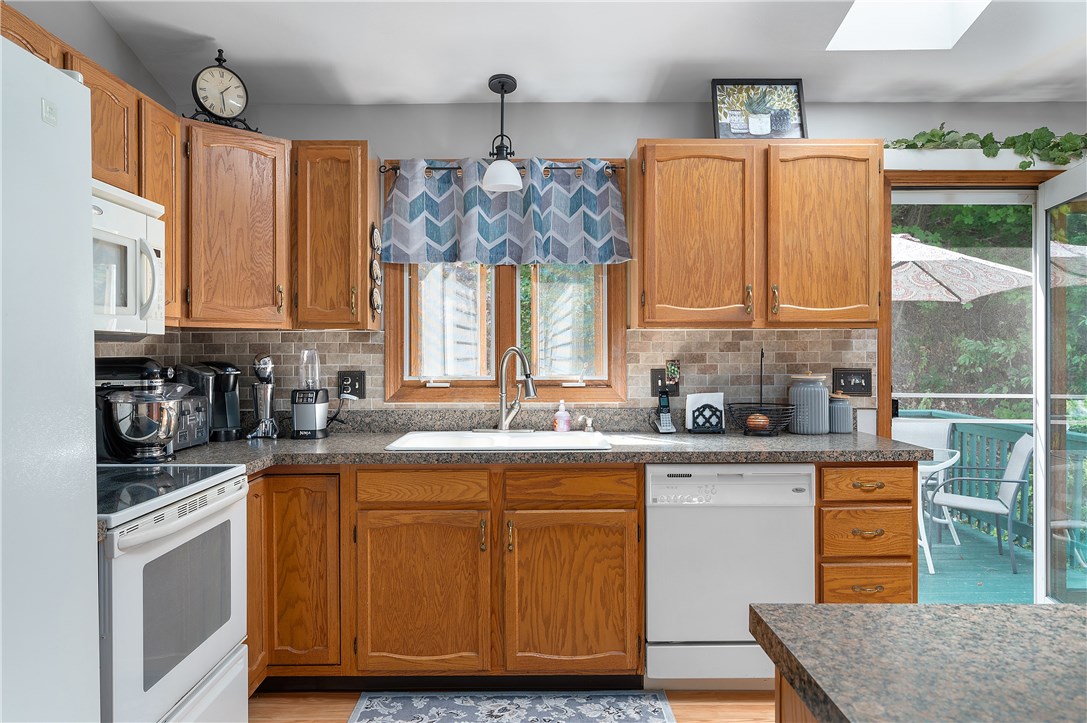 61 Breault Avenue Woonsocket, RI 02895 - Photo 2 of 33 FULLY APPLIANCED KITCHEN