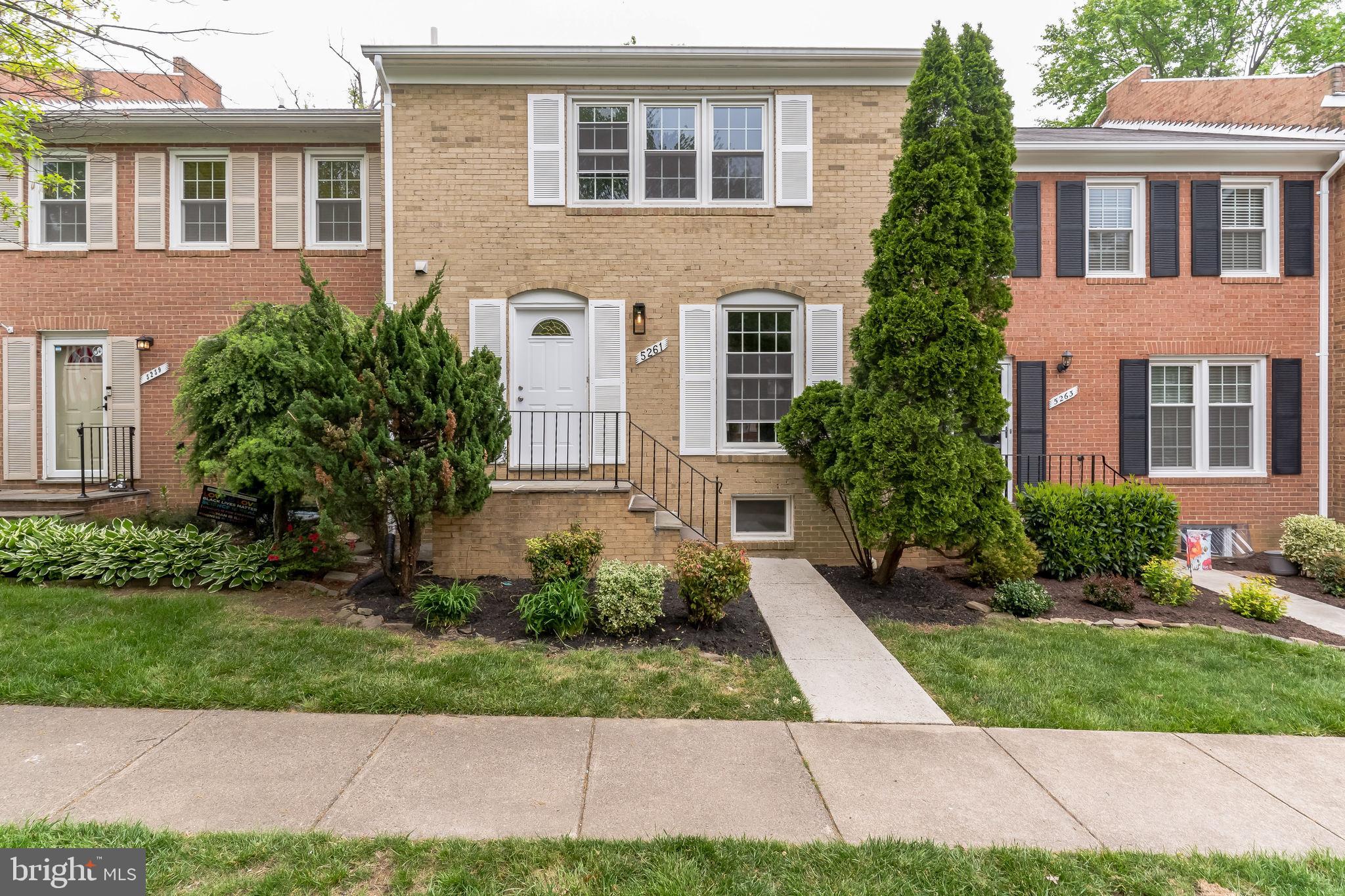 5261 Leestone Court Springfield, VA 22151 - Photo 1 of 35