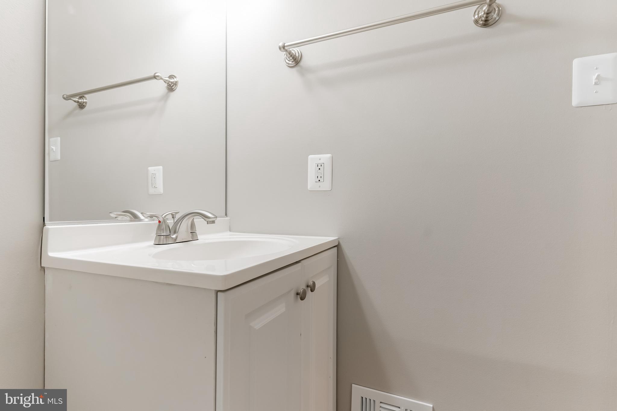 5261 Leestone Court Springfield, VA 22151 - Photo 13 of 35