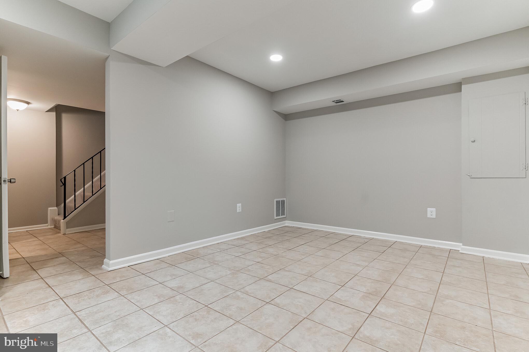 5261 Leestone Court Springfield, VA 22151 - Photo 30 of 35