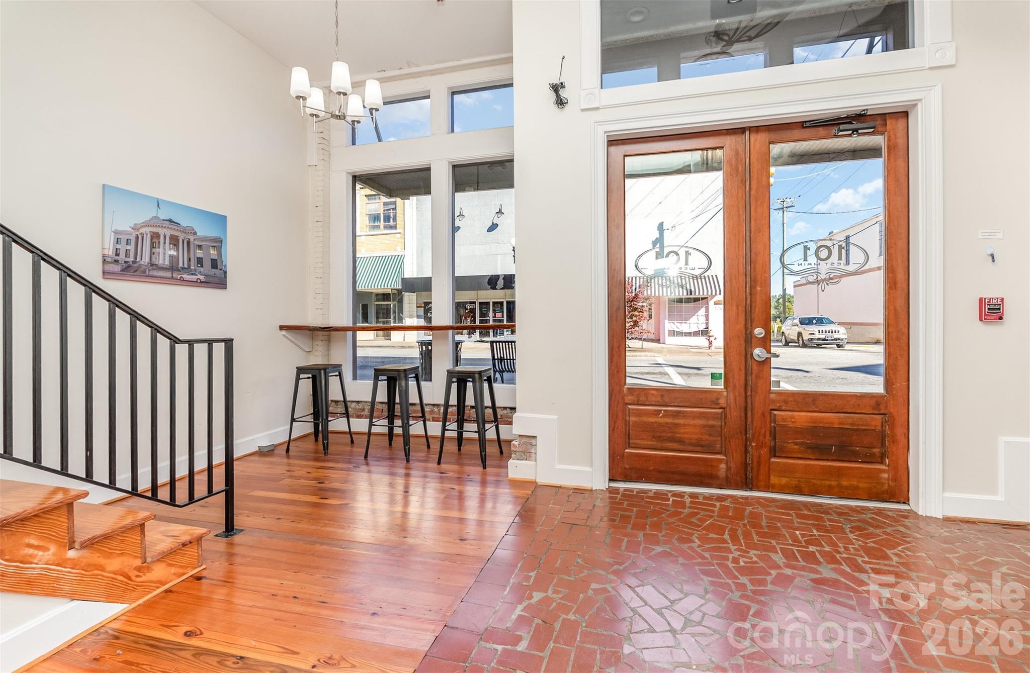 101 West Main Street Union, SC 29379 - Photo 4 of 29 a view of a livingroom with furniture window and wooden floor