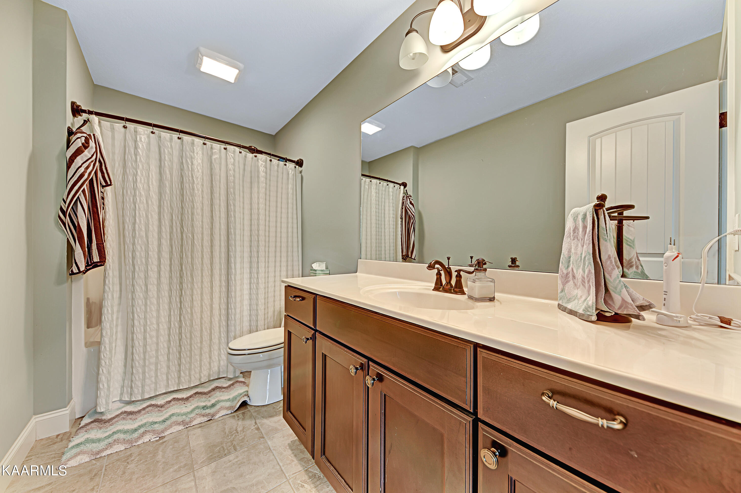 7348 Ladd Road Powell, TN 37849 - Photo 14 of 21 AgentOptix -15