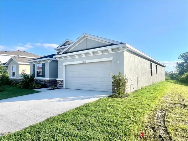 $2,800 | 32303 Rosepine Boulevard, Wesley Chapel, FL 33543