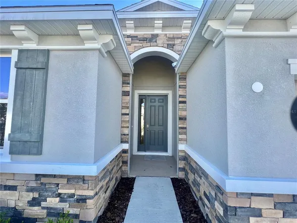 $2,800 | 32303 Rosepine Boulevard, Wesley Chapel, FL 33543