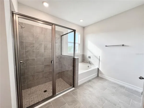 $2,800 | 32303 Rosepine Boulevard, Wesley Chapel, FL 33543