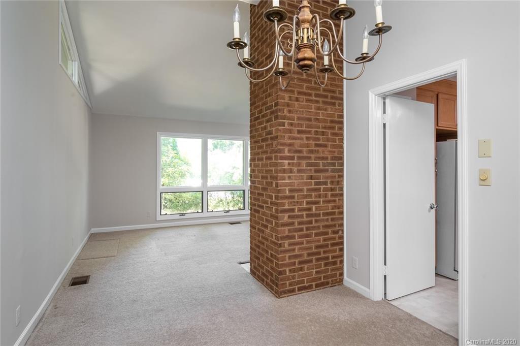 3709 Flowerfield Road Charlotte, NC 28210 - Photo 5 of 29 Gallery Image 5