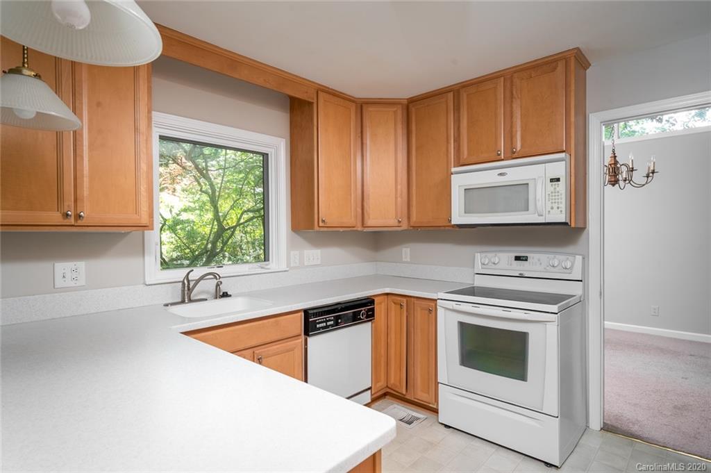 3709 Flowerfield Road Charlotte, NC 28210 - Photo 9 of 29 Gallery Image 9
