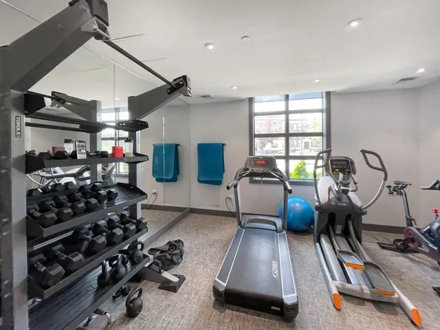 $2,700 | 1650 Commonwealth Avenue, Unit 402, Boston, MA 02135