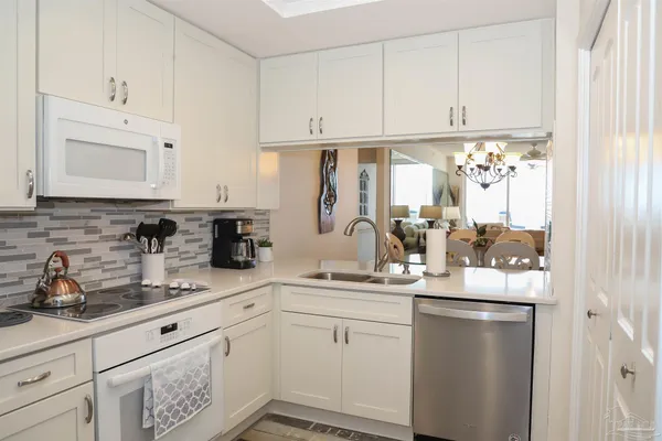 $699,000 | 8477 Gulf Boulevard, Unit 202, Navarre, FL 32566