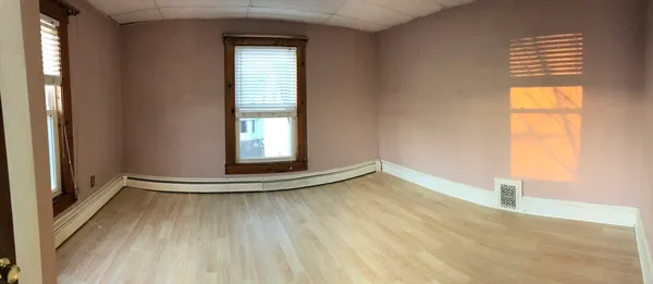 $2,600 | 184 Middle Street, Unit 2, Braintree, MA 02184