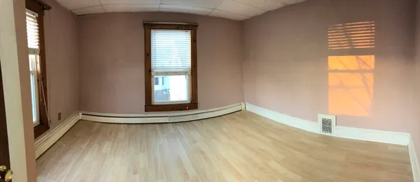 $2,600 | 184 Middle Street, Unit 2, Braintree, MA 02184