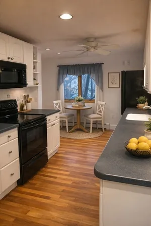 $2,500 | 184 Middle Street, Unit 2, Braintree, MA 02184