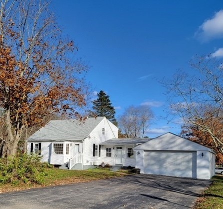 17 Clinton Avenue Scituate, RI 02831 - Photo 1 of 34