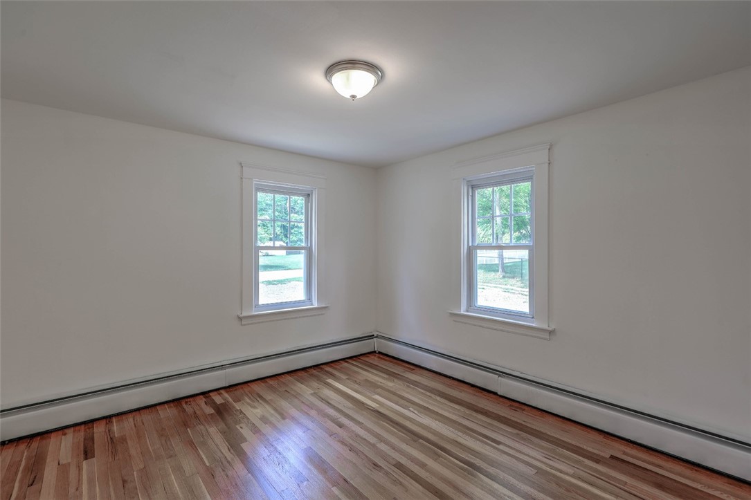 17 Clinton Avenue Scituate, RI 02831 - Photo 16 of 34