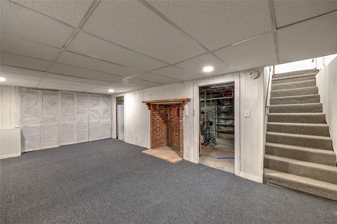 17 Clinton Avenue Scituate, RI 02831 - Photo 30 of 34