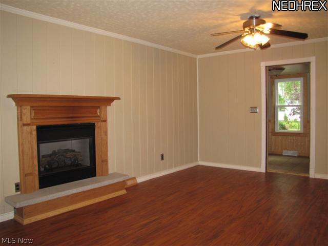 272 Meriden Road Painesville, OH 44077 - Photo 10 of 25 Family Room