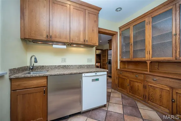 $849,000 | Undisclosed Address, St. Louis, MO 63104