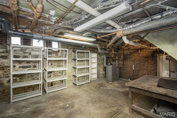 $849,000 | Undisclosed Address, St. Louis, MO 63104
