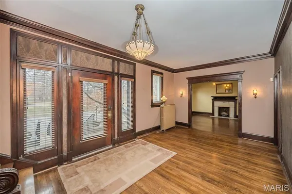 $849,000 | Undisclosed Address, St. Louis, MO 63104