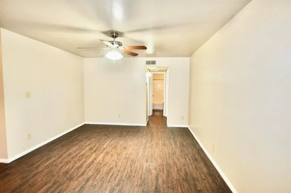 $1,150 | 202 East Oak Street, Unit 4, Weatherford, TX 76086
