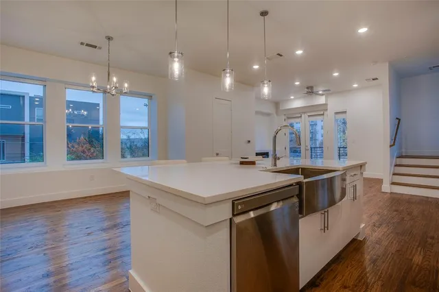 $3,200 | 1804 Ripley Street, Unit 101, Dallas, TX 75204