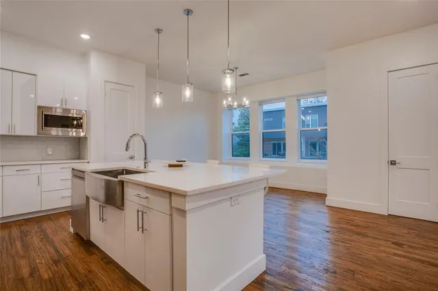 $3,200 | 1804 Ripley Street, Unit 101, Dallas, TX 75204